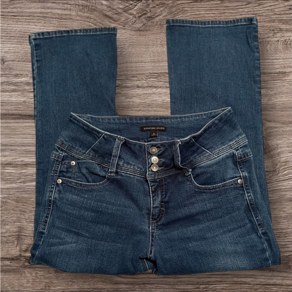 Signature Studio Blue Denim CAPRI Jeans Womens Size 6 Zip Button - Picture 4 of 16